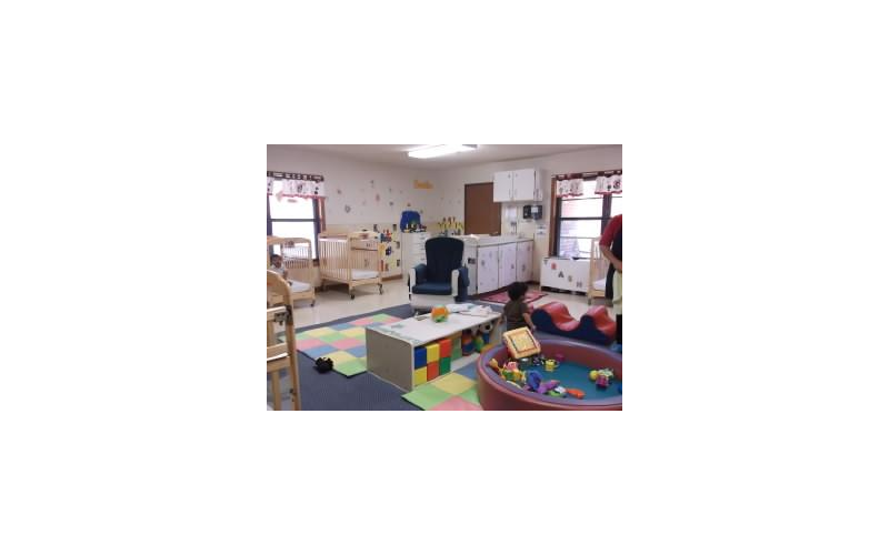 Buckman Road KinderCare Infant Classroom